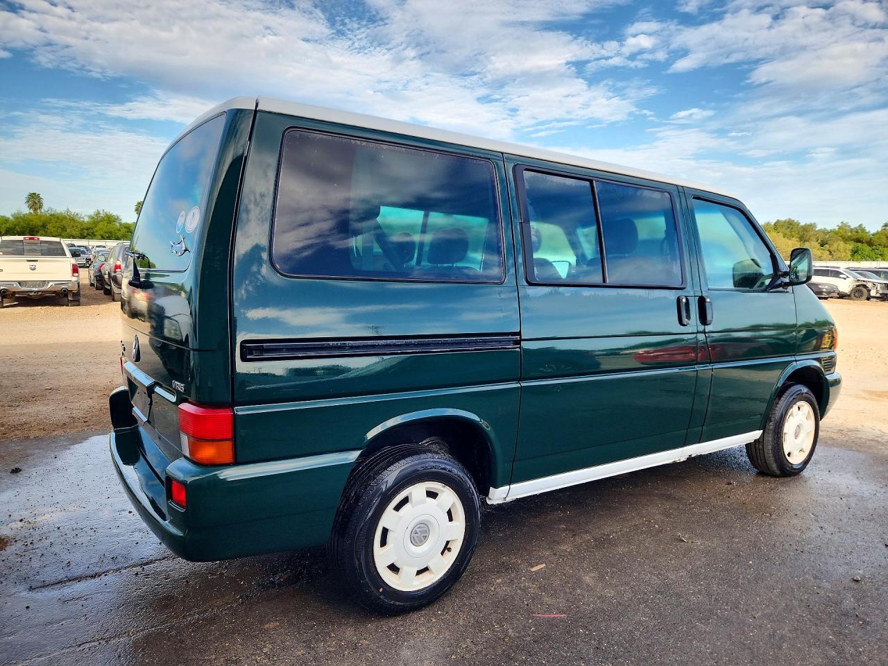 2000 Volkswagen Eurovan Gls - Фото 3
