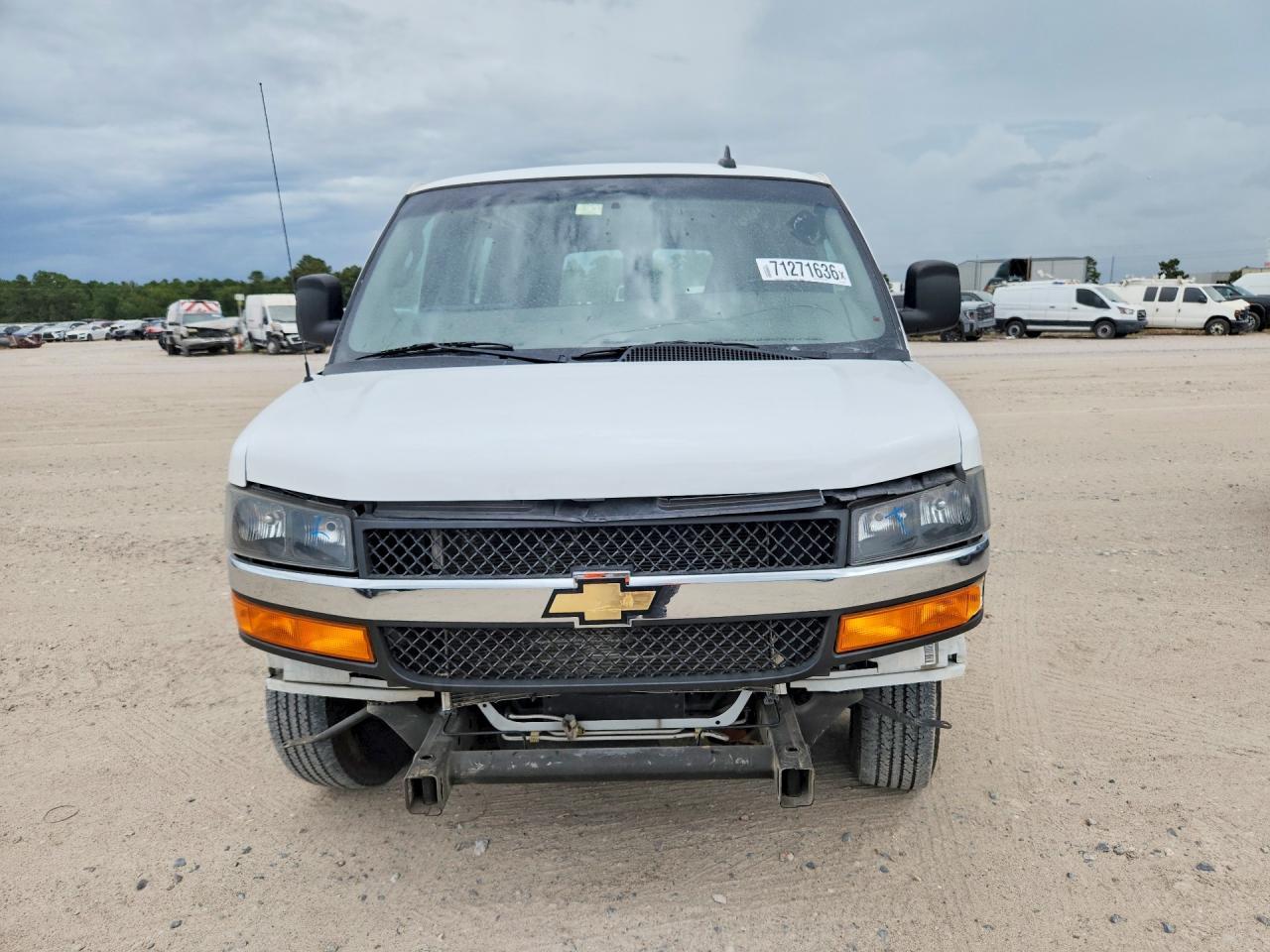 2023 Chevrolet Express G2500 - Фото 5