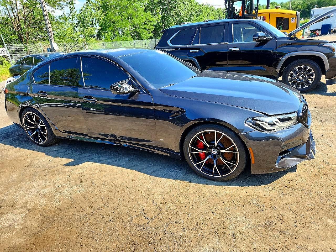 2023 BMW M5 - Image 4