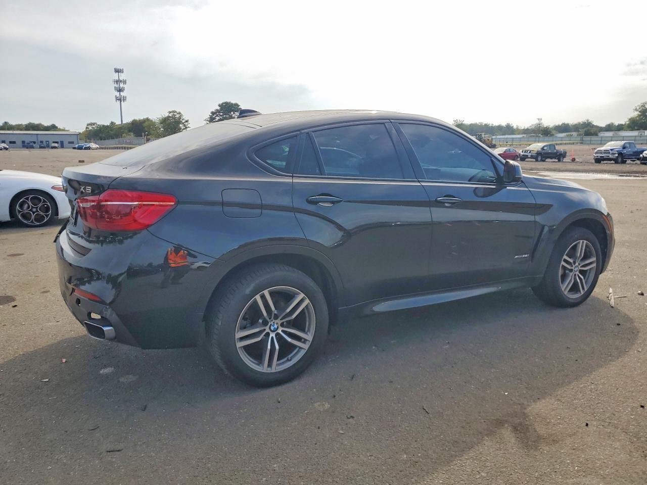 2019 BMW X6 xDrive35I - Image 3