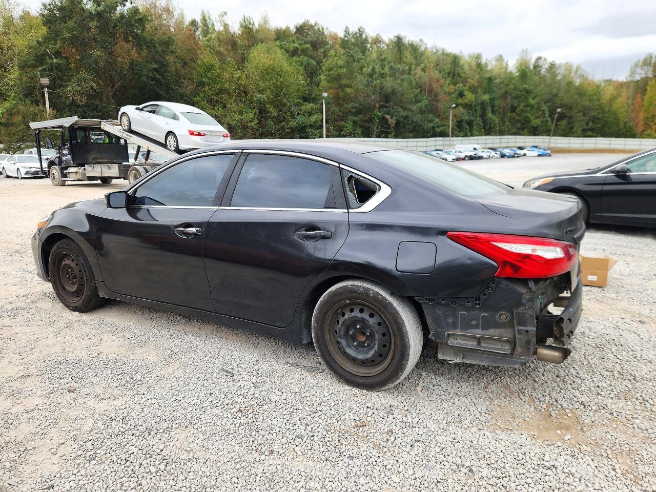 2016 Nissan Altima 2.5 S - Фото 2
