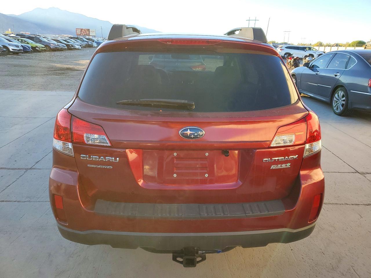 2011 Subaru Outback 2.5I Premium - Image 6