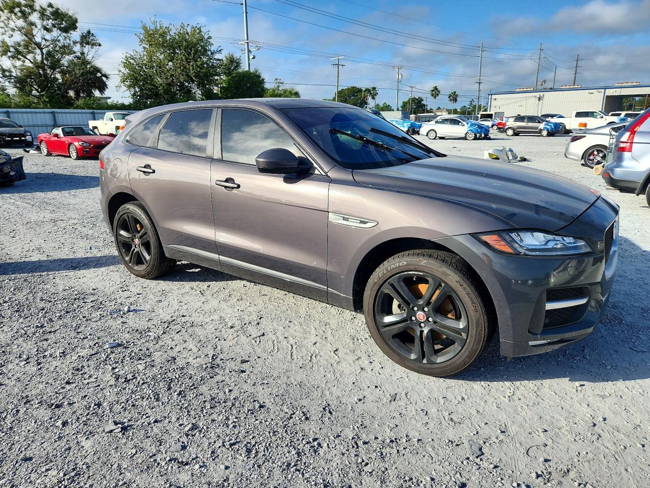 2017 Jaguar F-Pace R - Sport - Фото 4