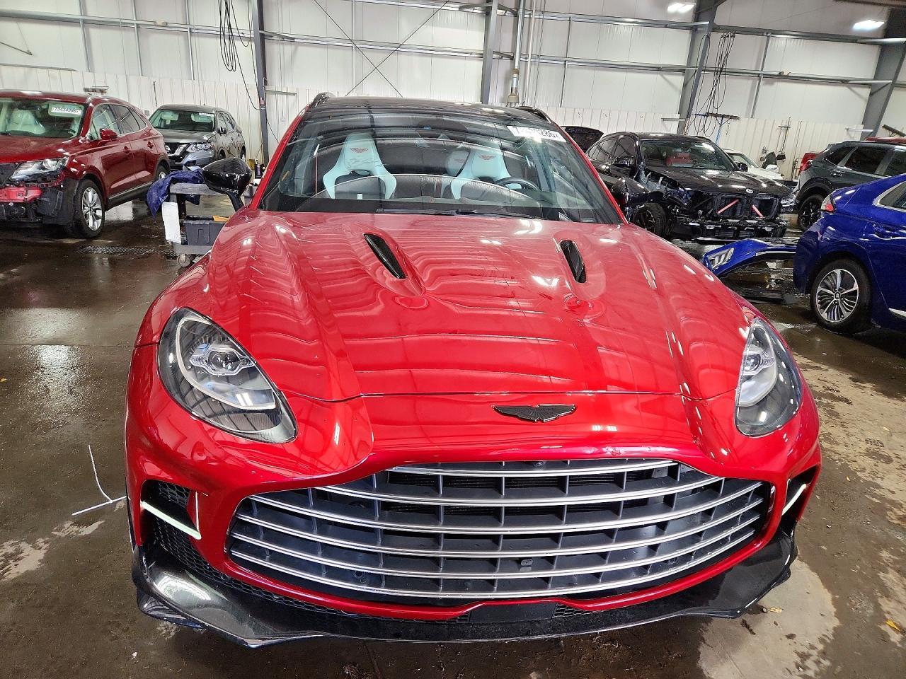 2023 Aston Martin Dbx 707 - Фото 5
