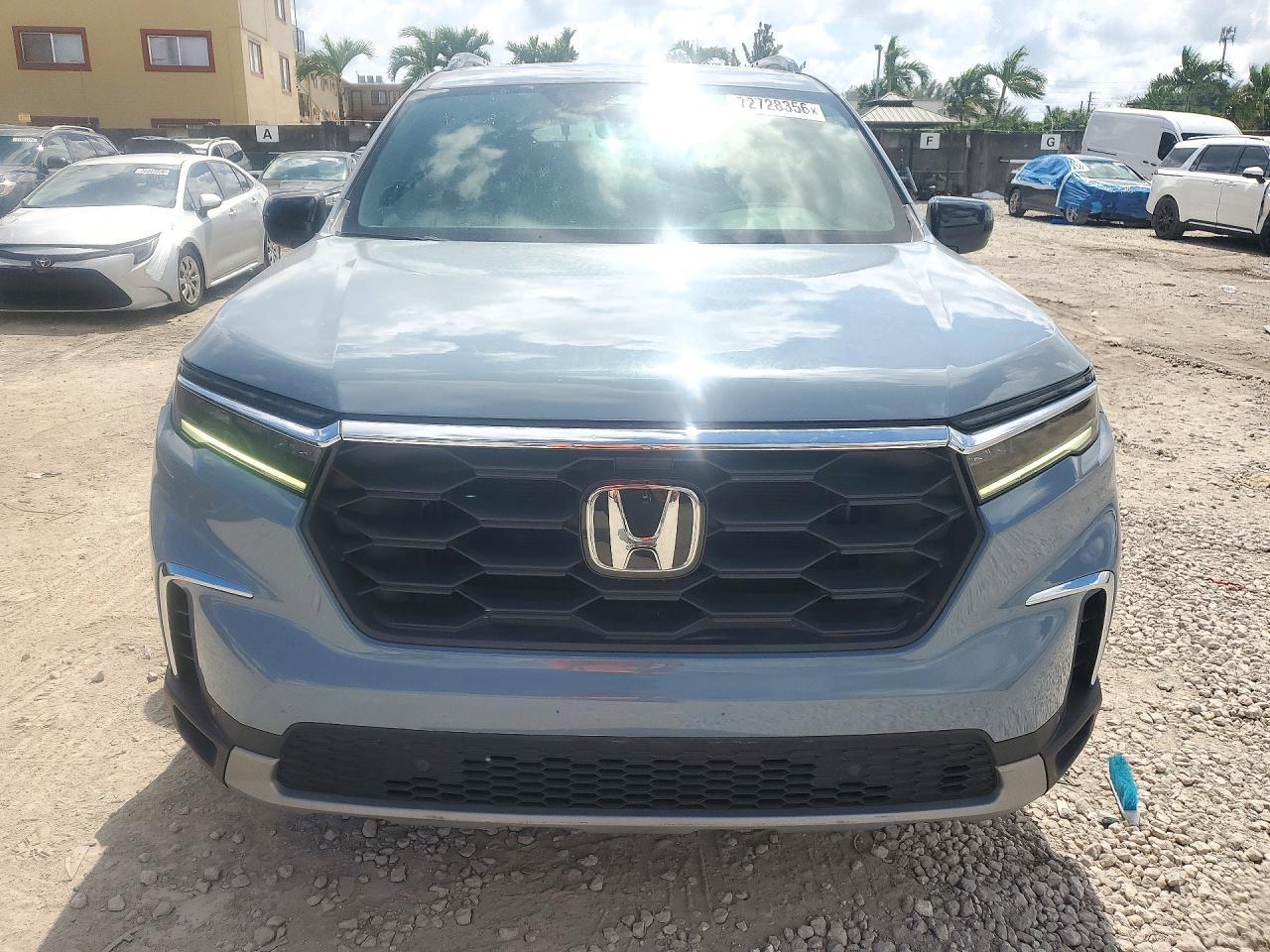 2025 Honda Pilot Trailsport - Image 5