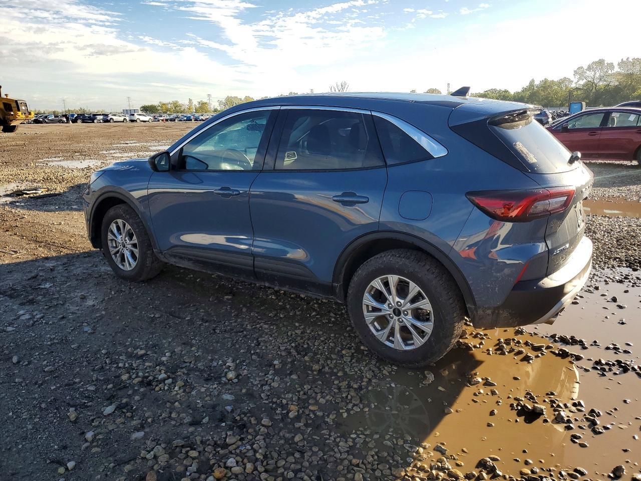 2024 Ford Escape Active - Фото 2