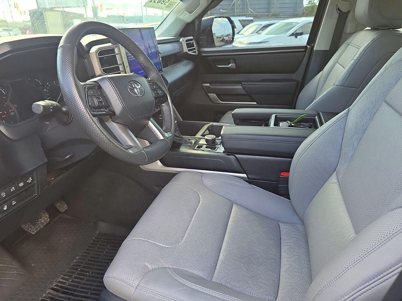 2024 Toyota Tundra Sr5 - Фото 7