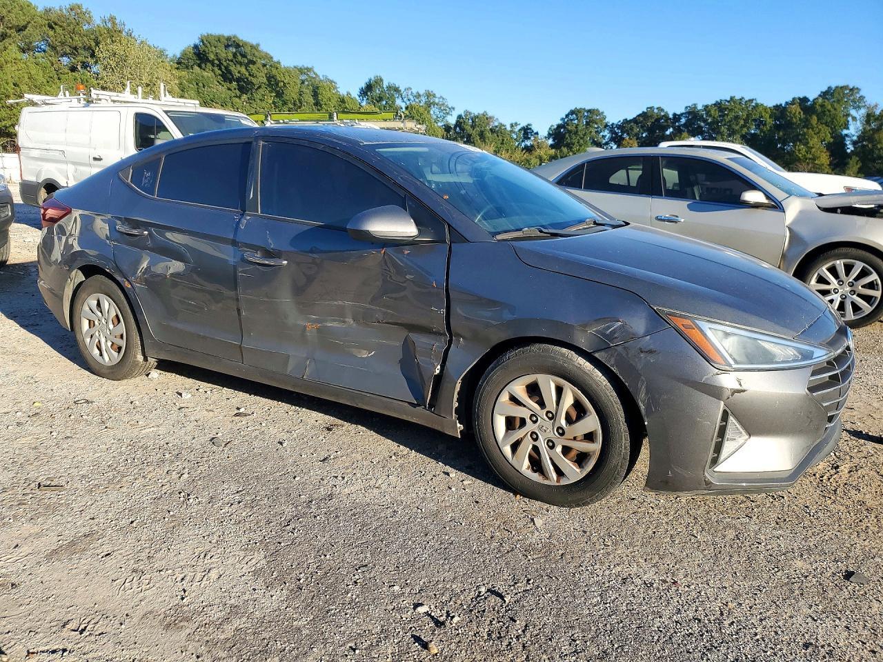 2020 Hyundai Elantra Se - Фото 4