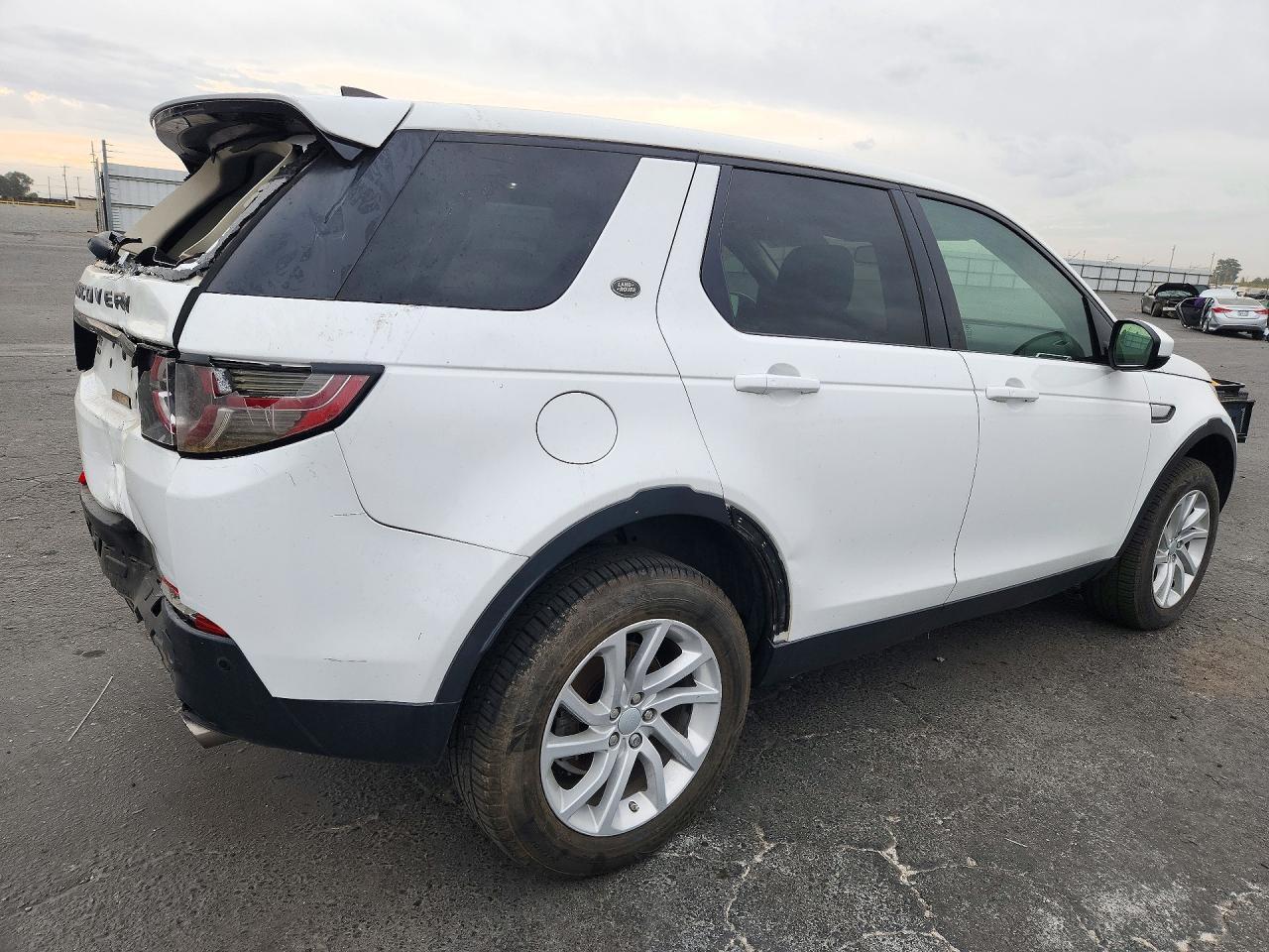 2019 Land Rover Discovery Sport Hse - Image 3