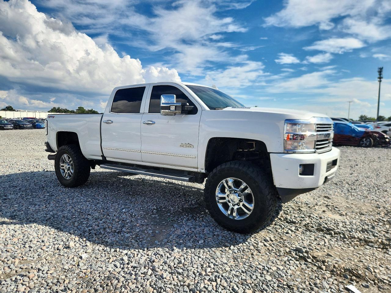 2016 Chevrolet Silverado K2500 High Country - Image 4