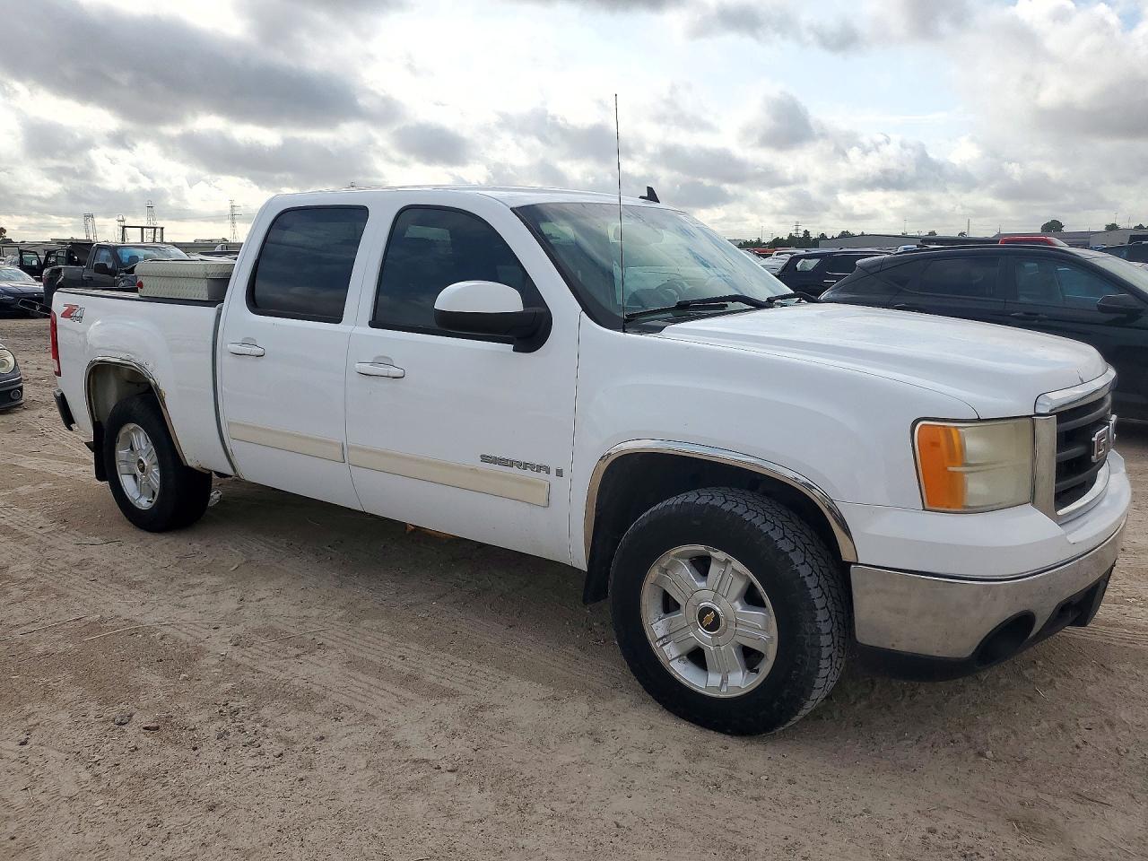 2007 GMC New Sierra K1500 - Фото 4