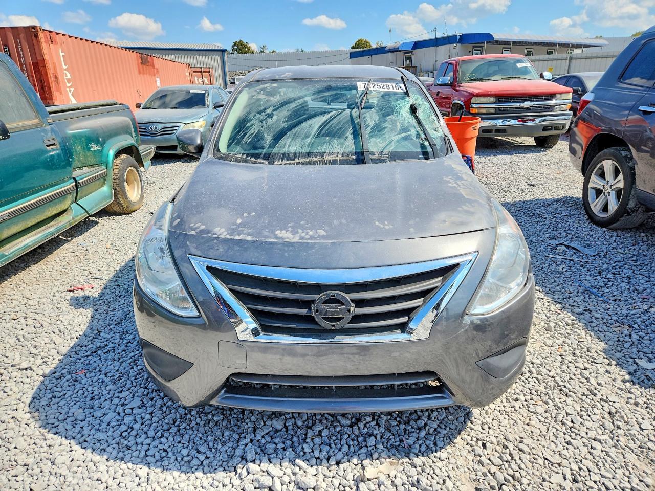 2017 Nissan Versa 1.6 S Plus - Фото 5