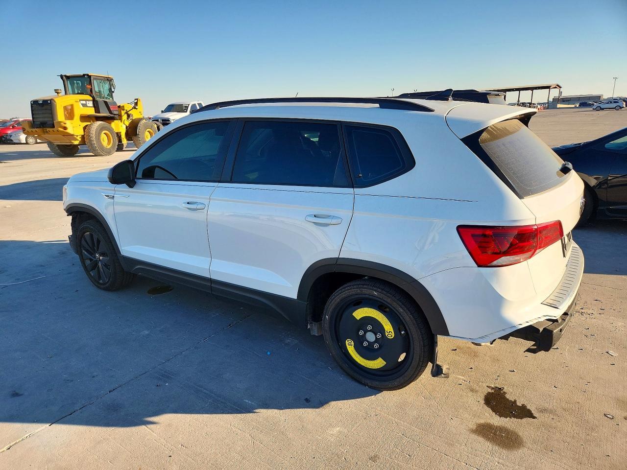 2024 Volkswagen Taos S - Фото 2