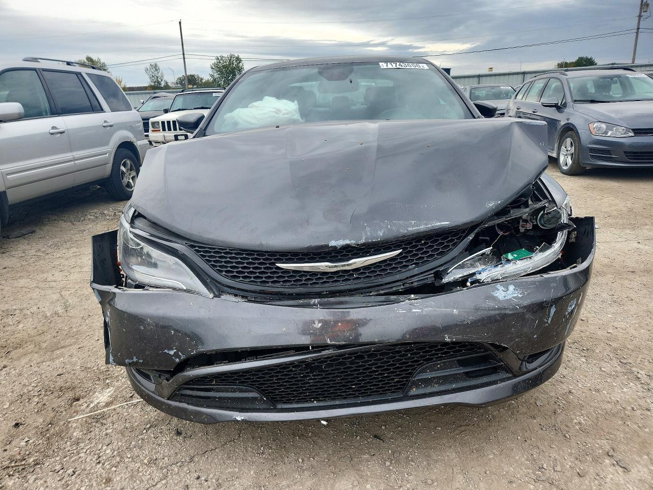 2016 Chrysler 200 S - Фото 5