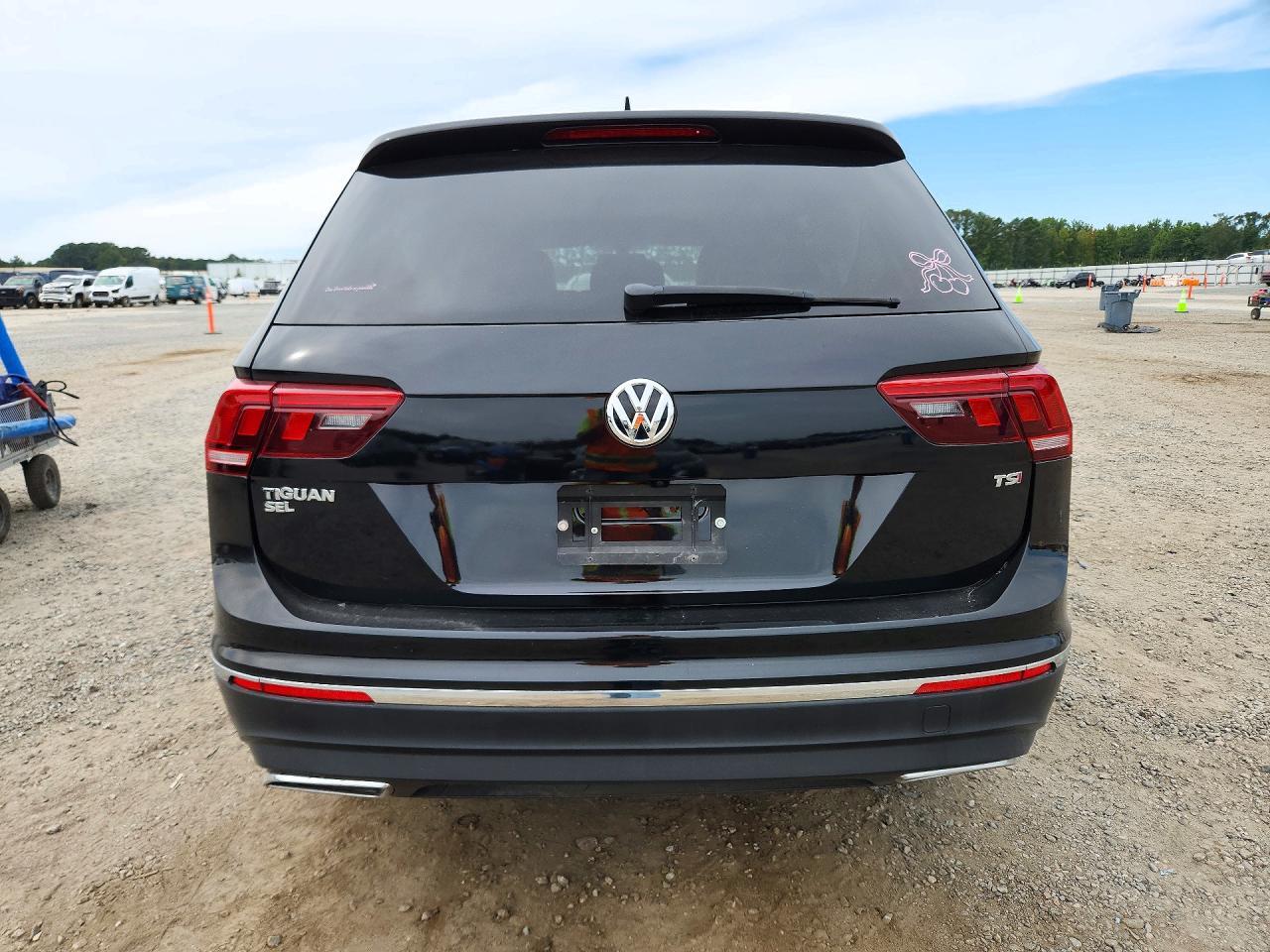 2018 Volkswagen Tiguan Se - Image 6
