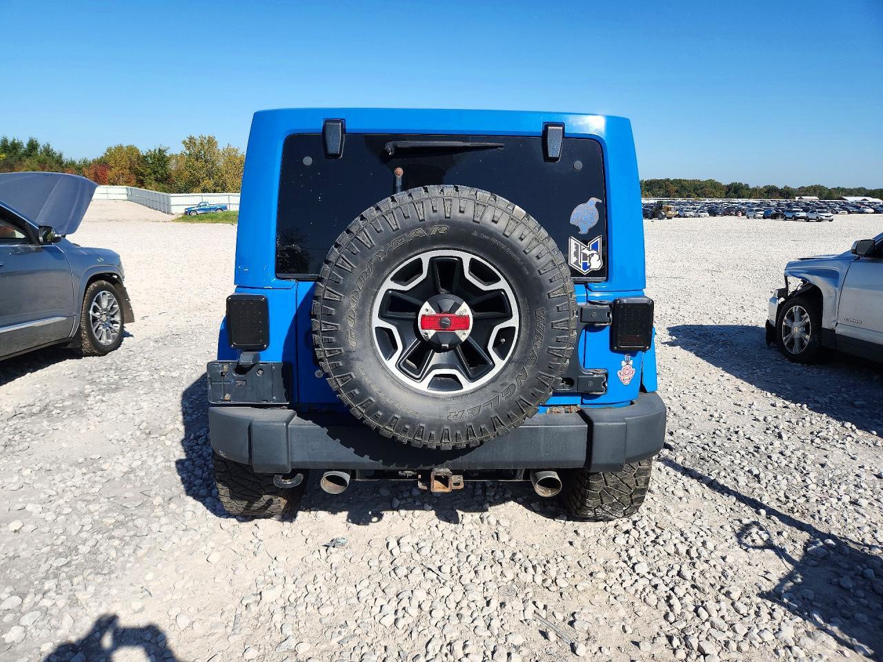 2011 Jeep Wrangler Unlimited Sahara - Image 6