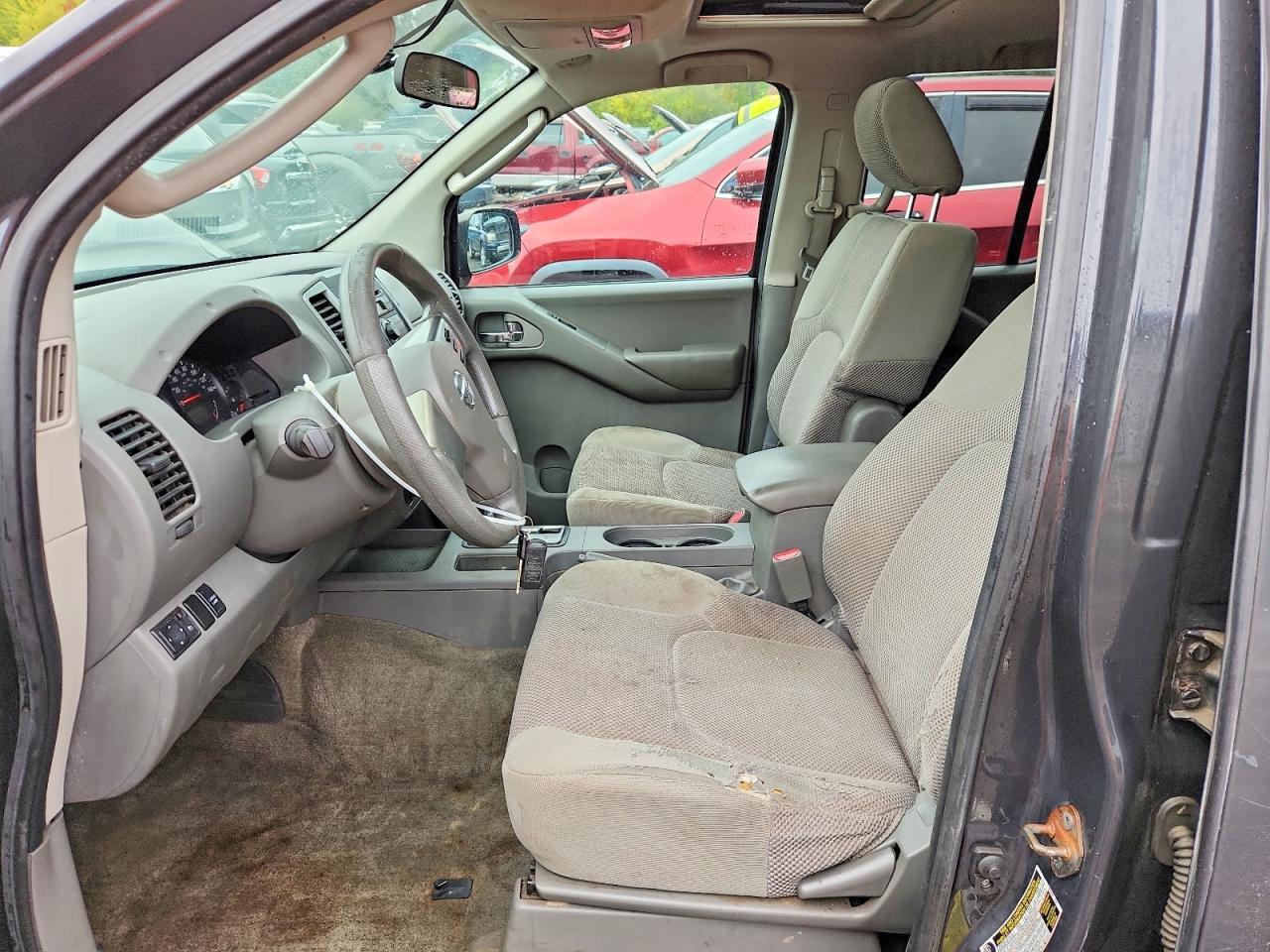 2010 Nissan Frontier Se V6 - Image 7