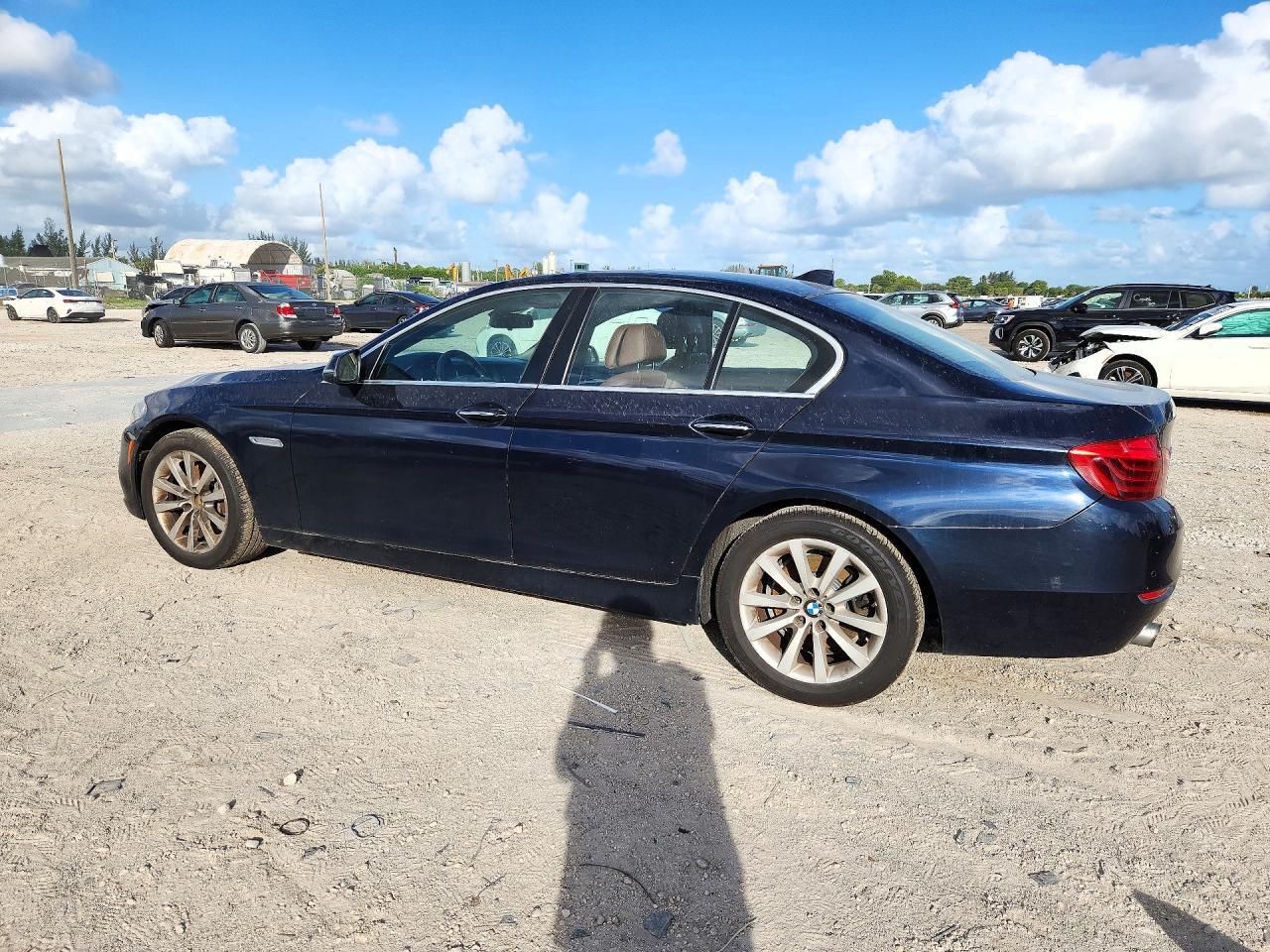 2016 BMW 535 Xi - Image 2