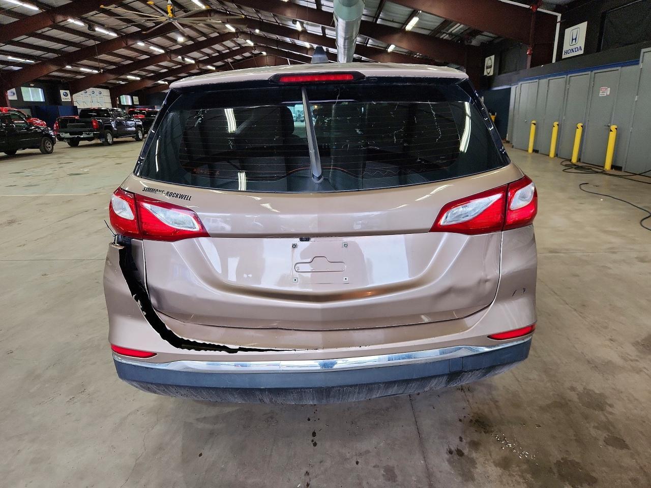 2018 Chevrolet Equinox Ls - Image 6