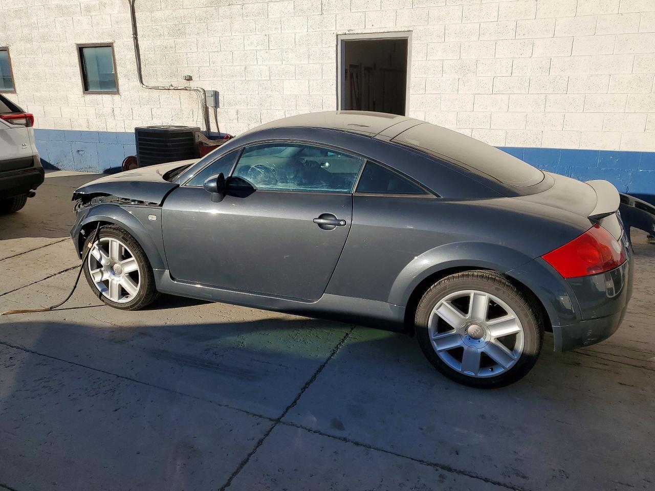 2003 Audi Tt - Фото 2