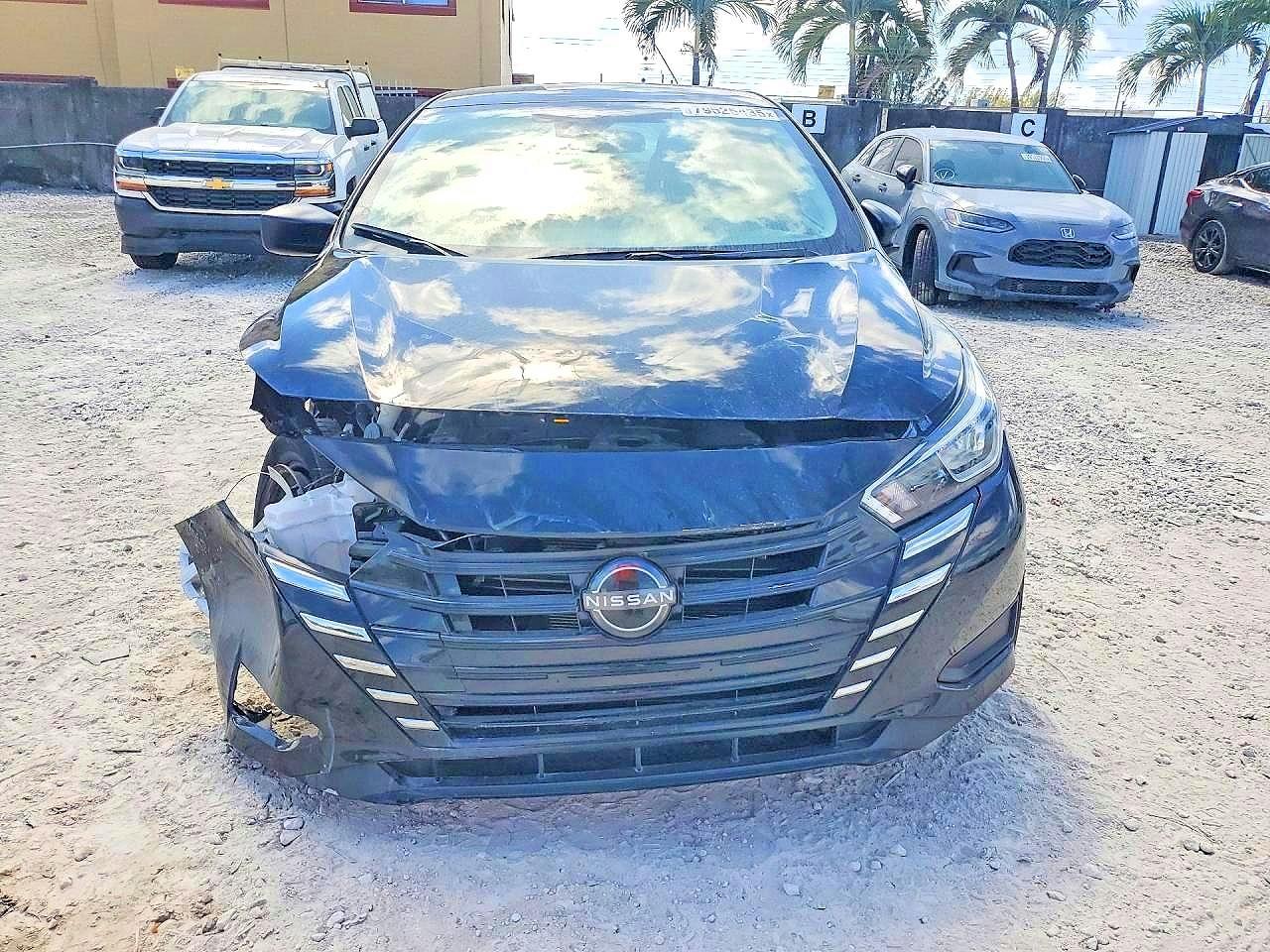 2023 Nissan Versa S - Фото 5