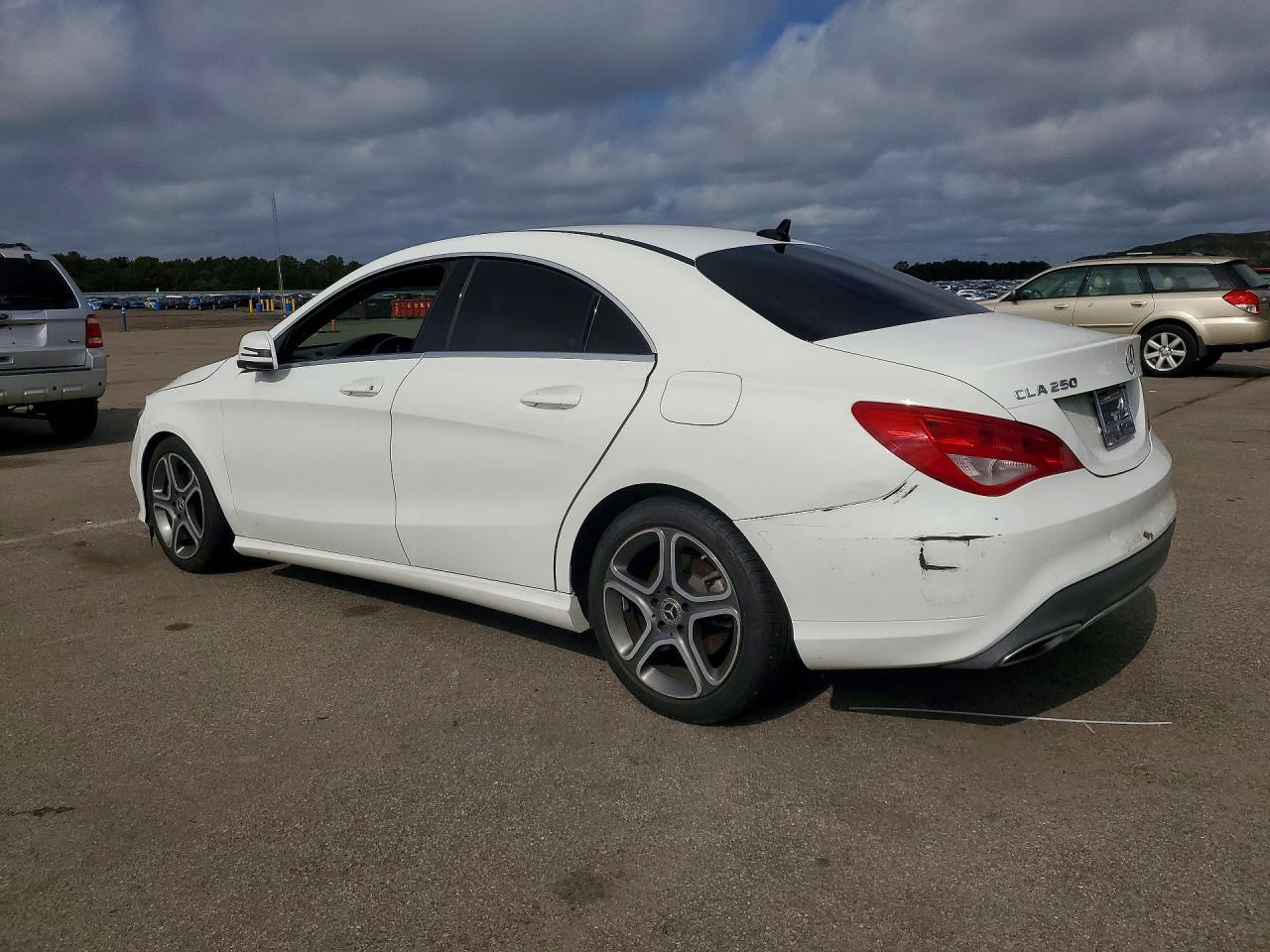 2019 Mercedes-Benz Cla 250 - Фото 2