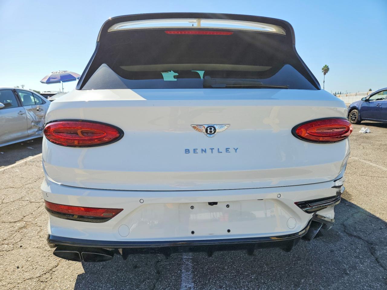 2023 Bentley Bentayga - Image 6