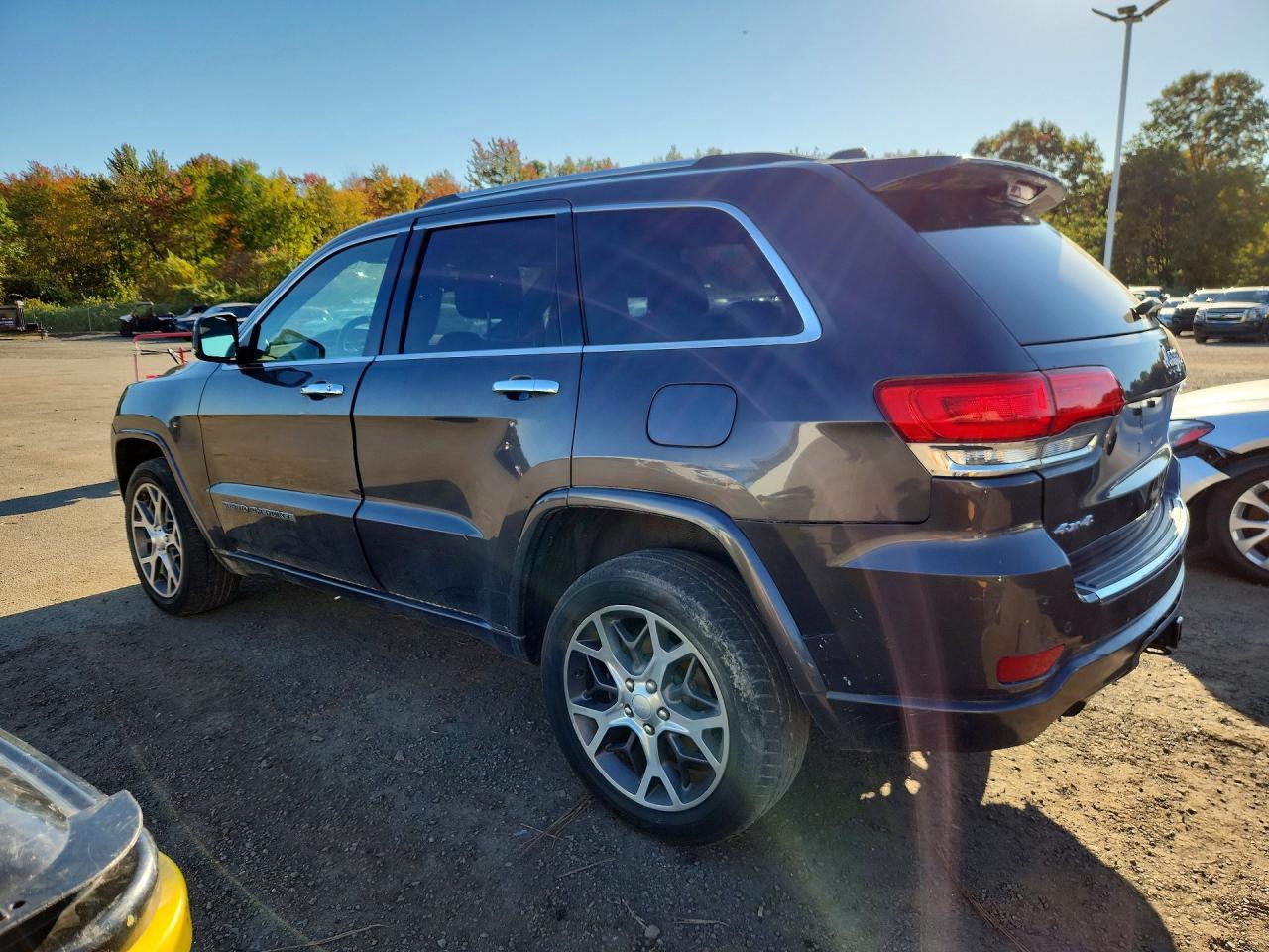 2019 Jeep Grand Cherokee Overland - Фото 2