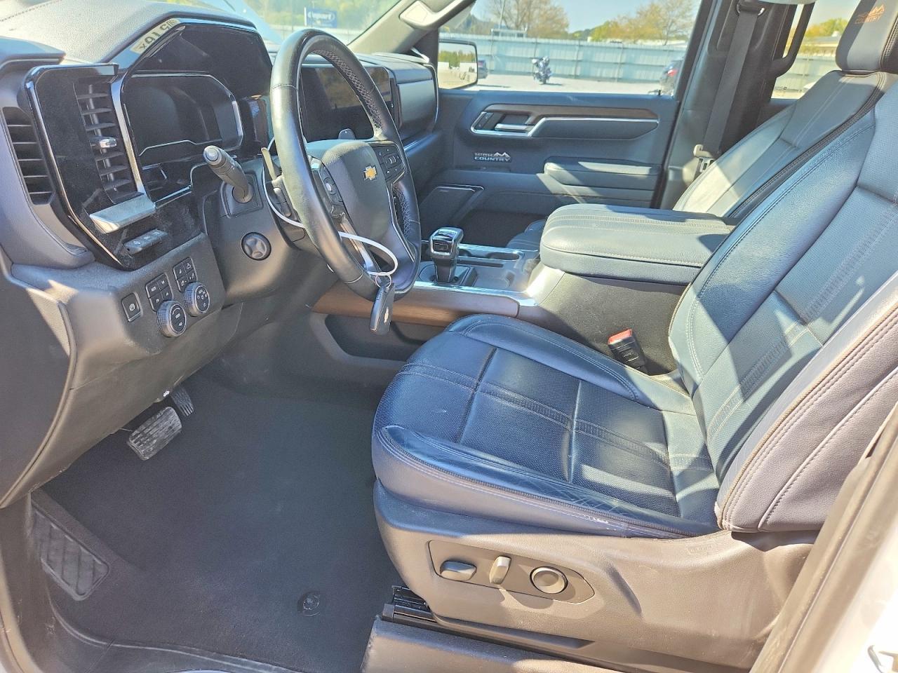 2023 Chevrolet Silverado K1500 High Country - Фото 7