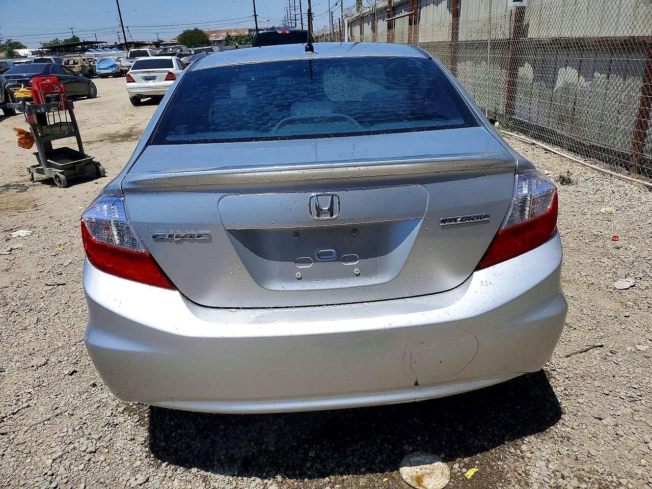 2012 Honda Civic Hybrid - Image 6