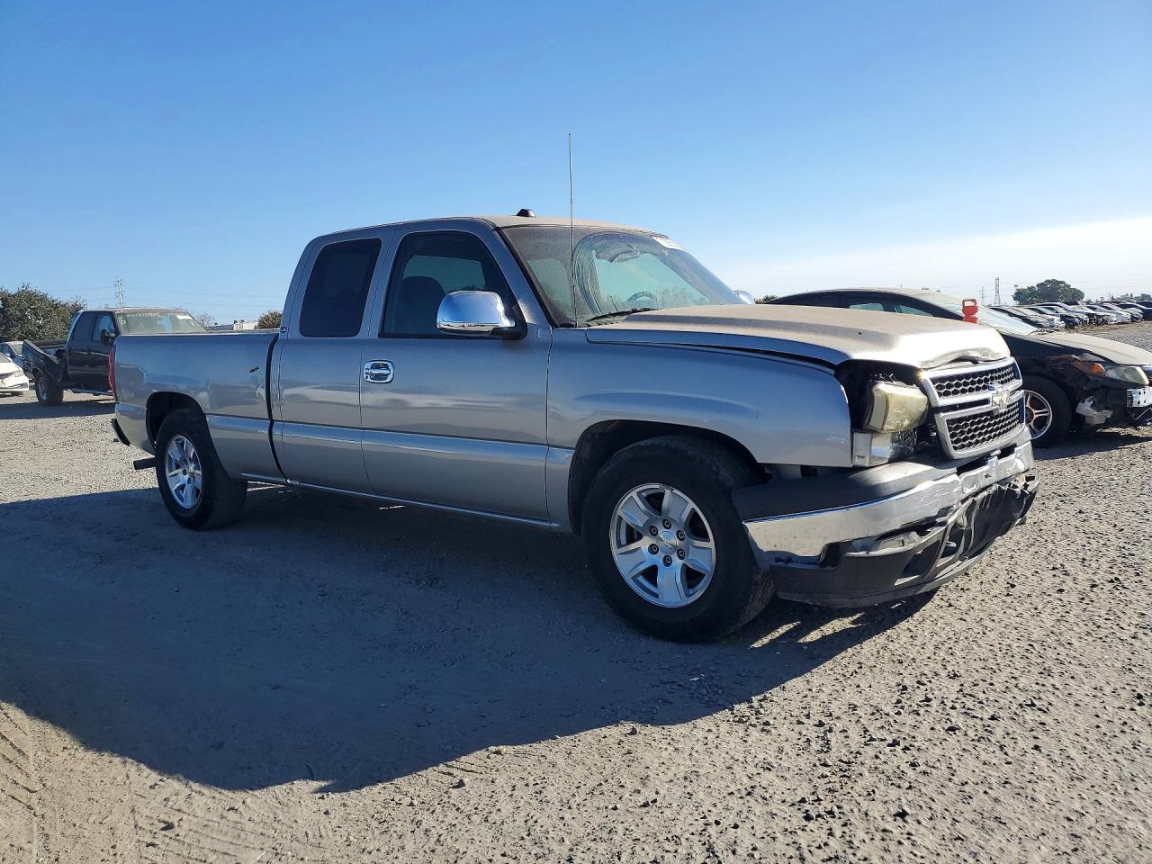2005 Chevrolet Silverado C1500 - Фото 4
