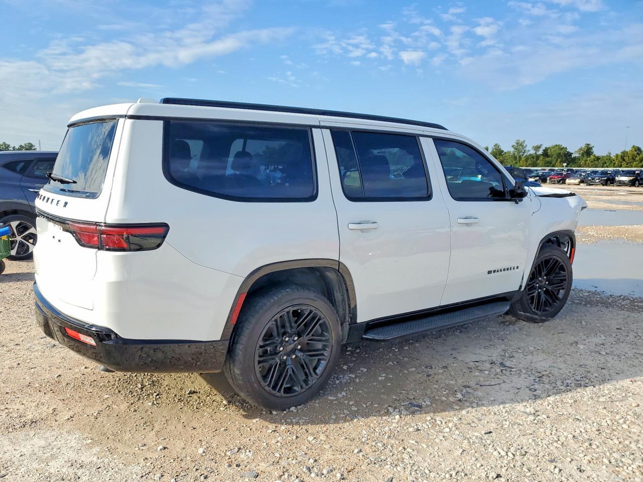 2023 Jeep Wagoneer Series Ii - Image 3