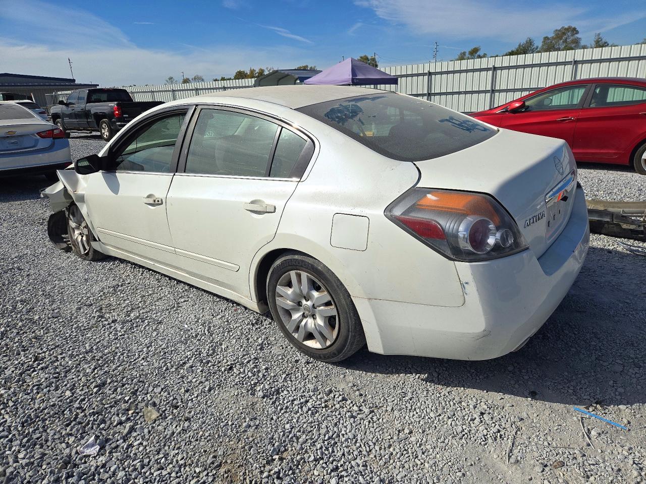 2010 Nissan Altima 2.5 - Image 2