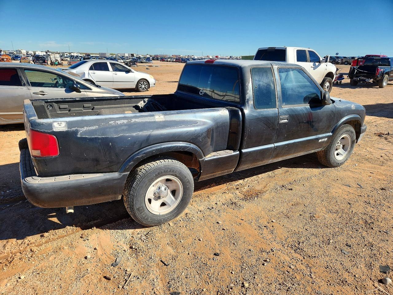 1997 Chevrolet S Truck S10 - Фото 3