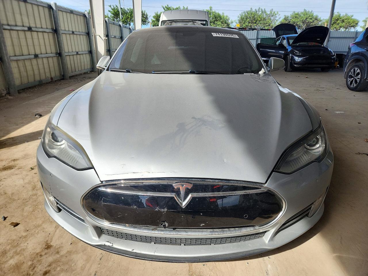 2014 Tesla Model S - Фото 5