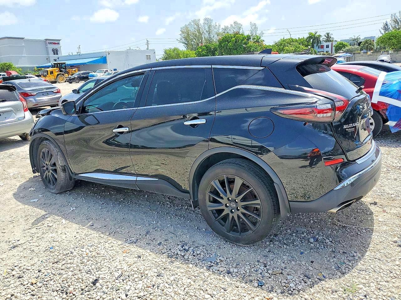 2024 Nissan Murano Sl - Image 2