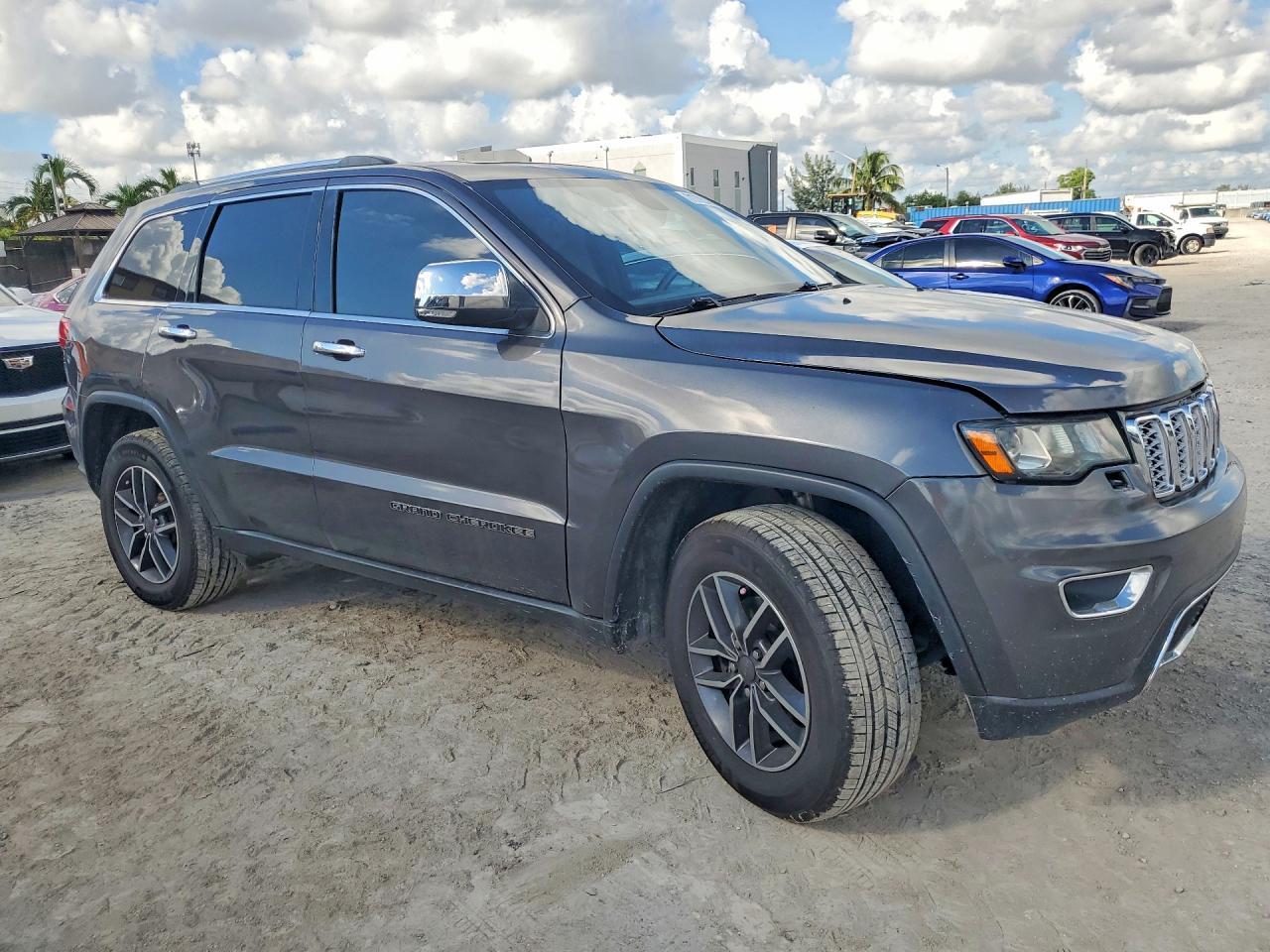 2019 Jeep Grand Cherokee Limited - Image 4