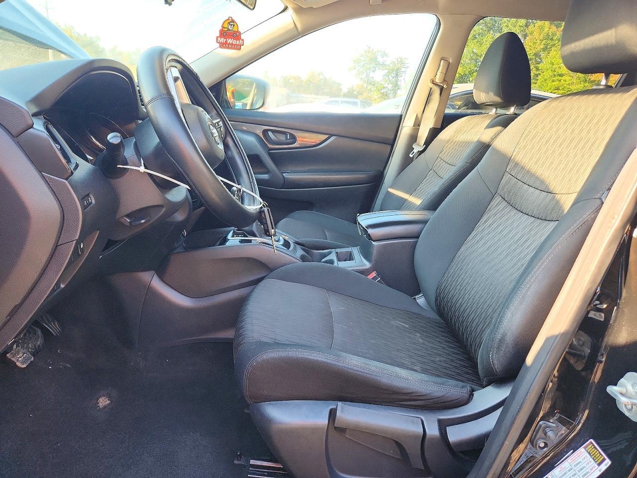 2019 Nissan Rogue S - Image 7