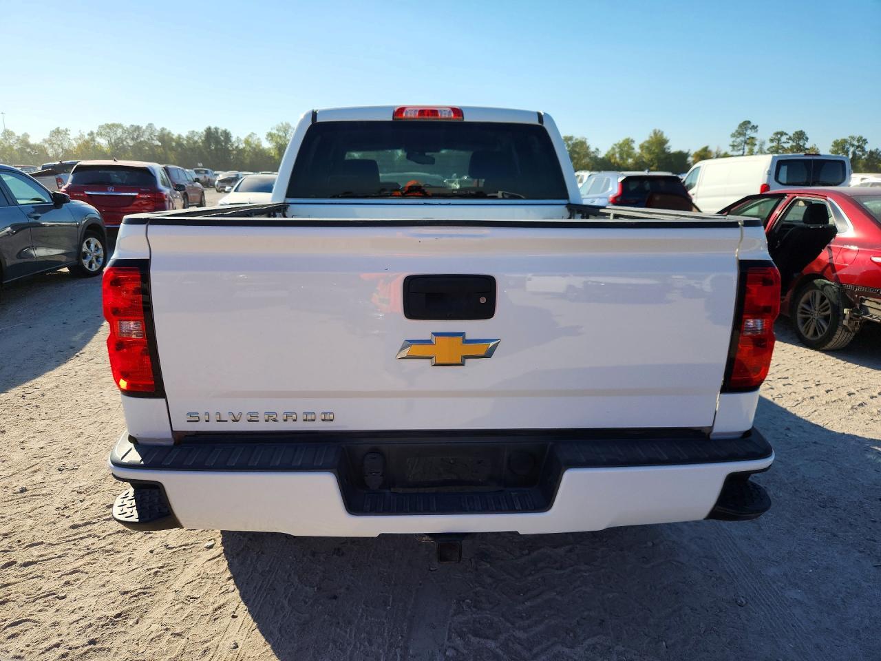 2018 Chevrolet Silverado K1500 Custom - Image 6