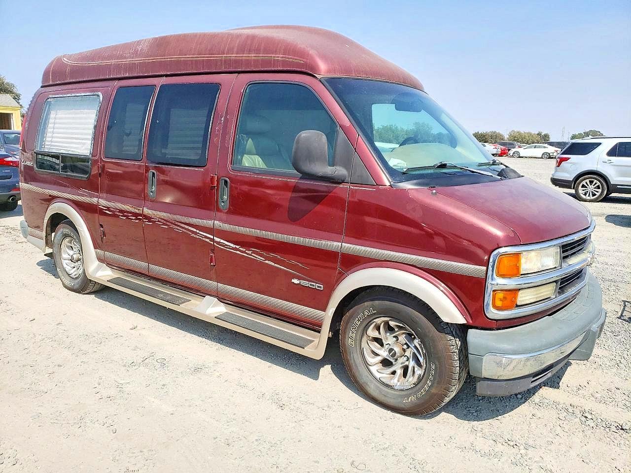 1999 Chevrolet Express G1500 - Image 4