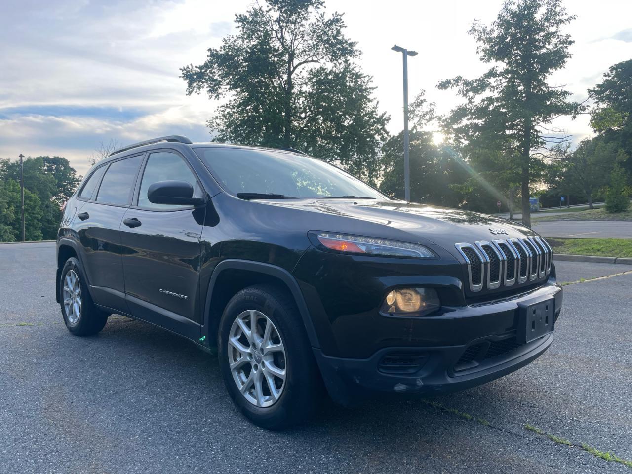 2016 Jeep Cherokee Sport