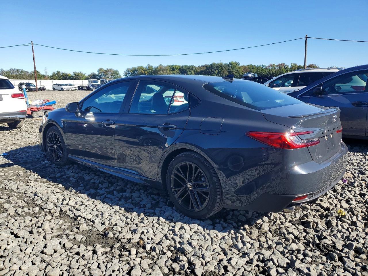 2026 Toyota Camry Se - Фото 2