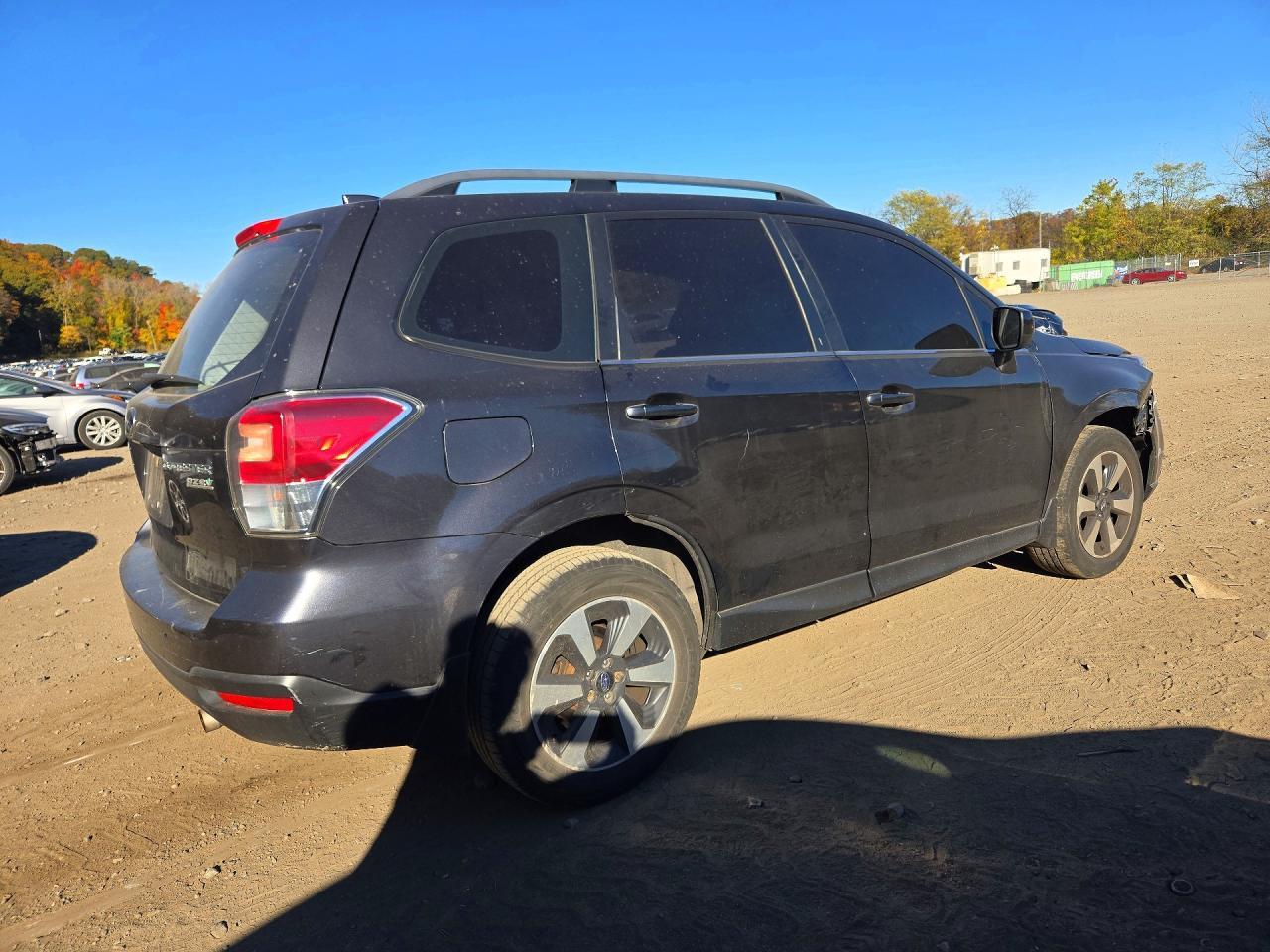 2017 Subaru Forester 2.5I - Image 3