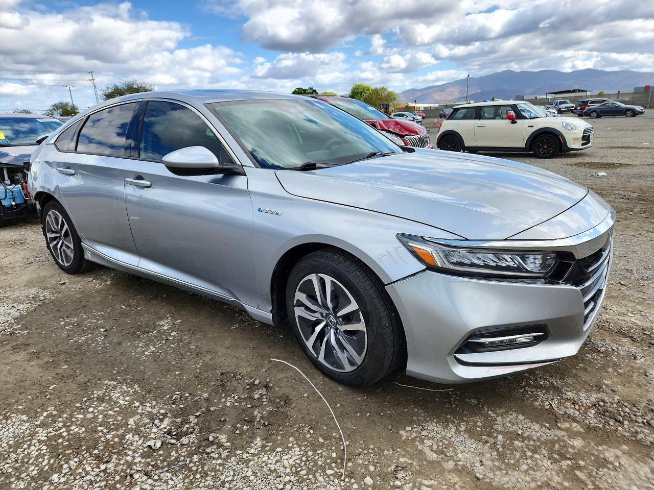 2019 Honda Accord Hybrid - Image 4