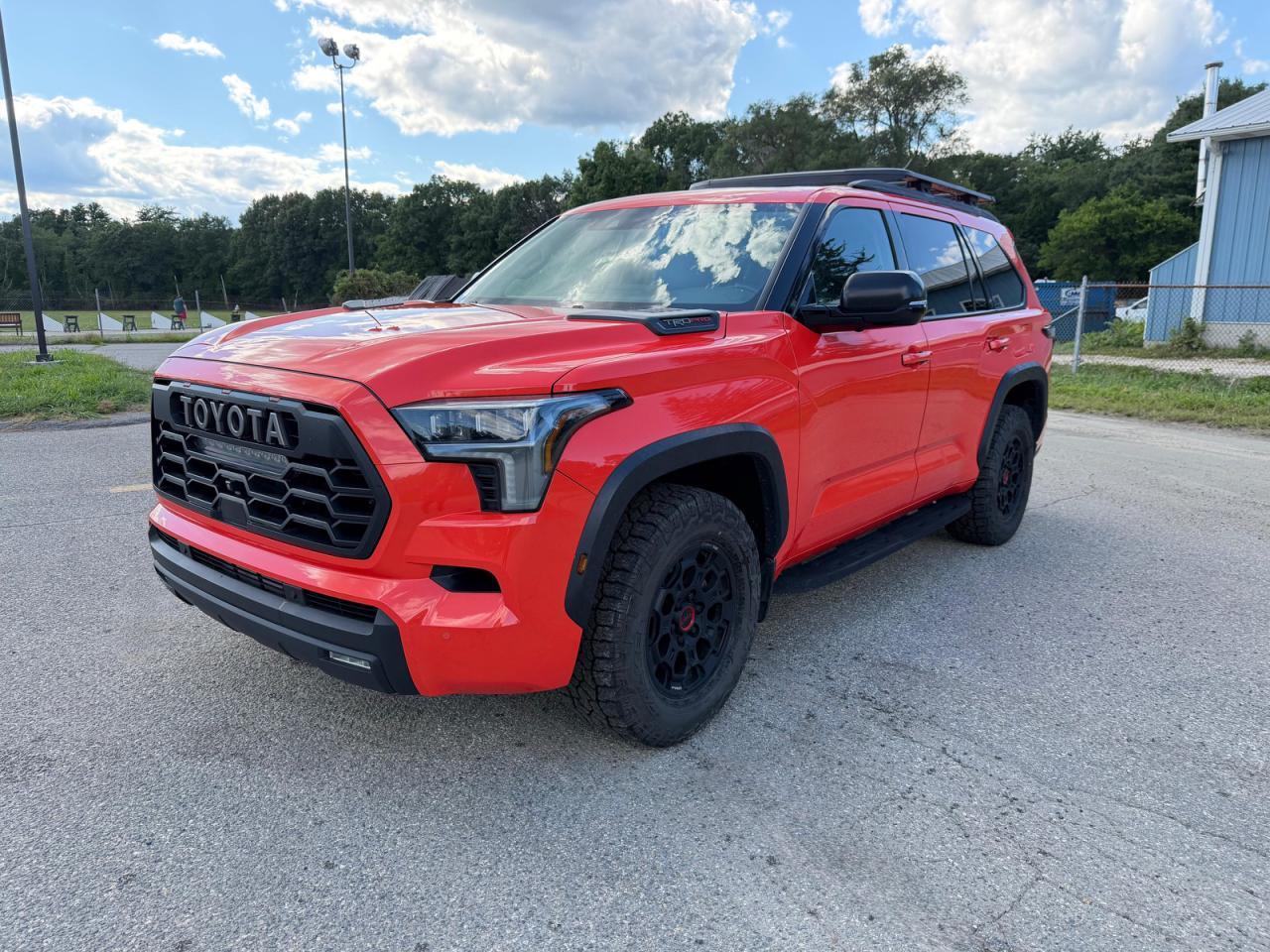2023 Toyota Sequoia Trd Pro - Фото 2