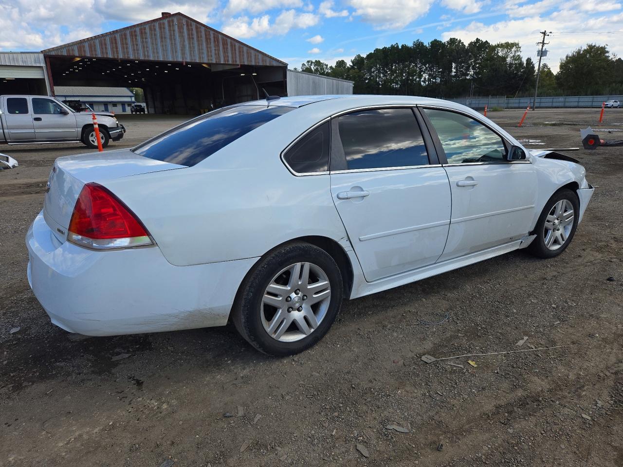 2015 Chevrolet Impala Limited Lt - Image 3