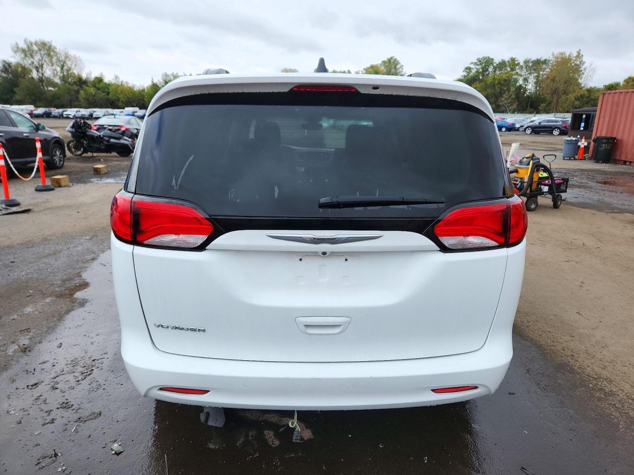 2021 Chrysler Voyager Lxi - Фото 6