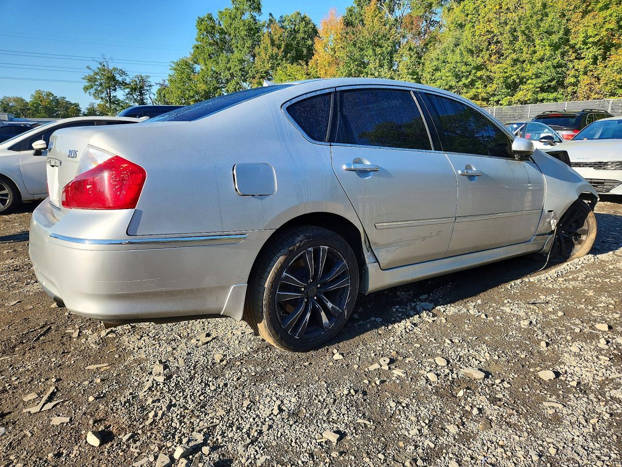 2010 Infiniti M35 Base - Фото 3