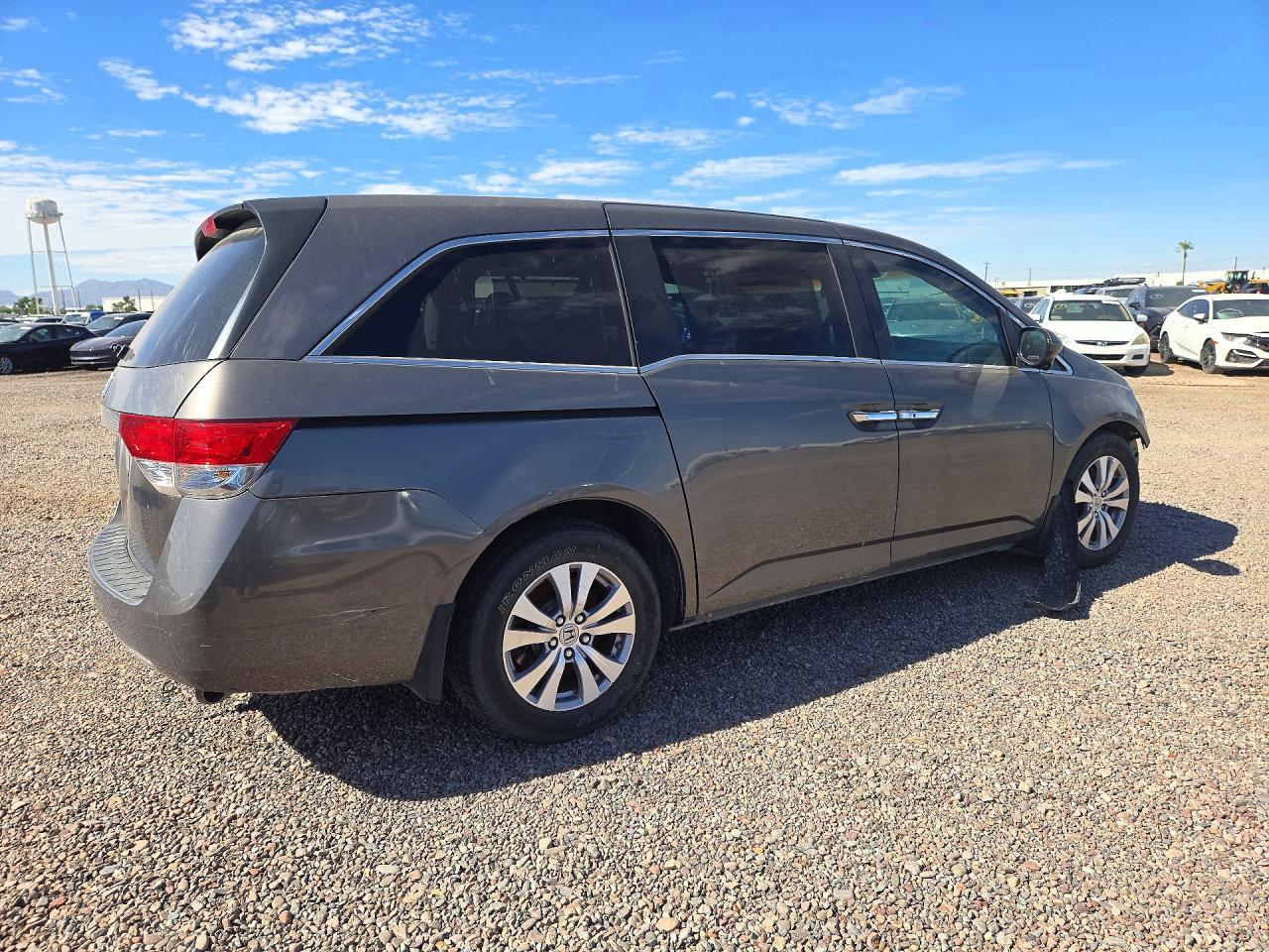 2014 Honda Odyssey Ex - Image 3