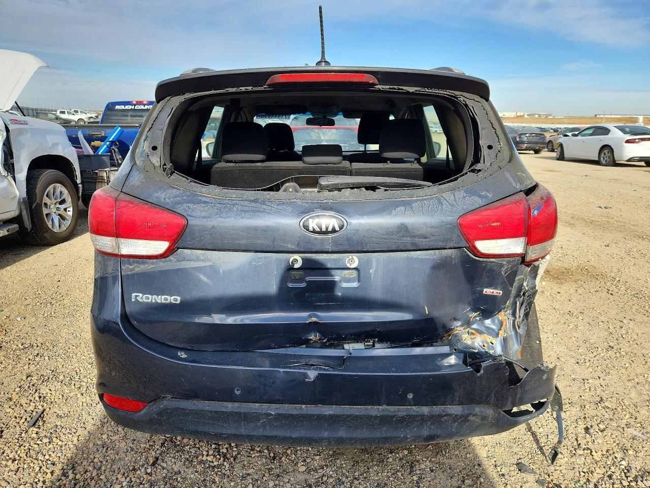2015 Kia Rondo - Фото 6